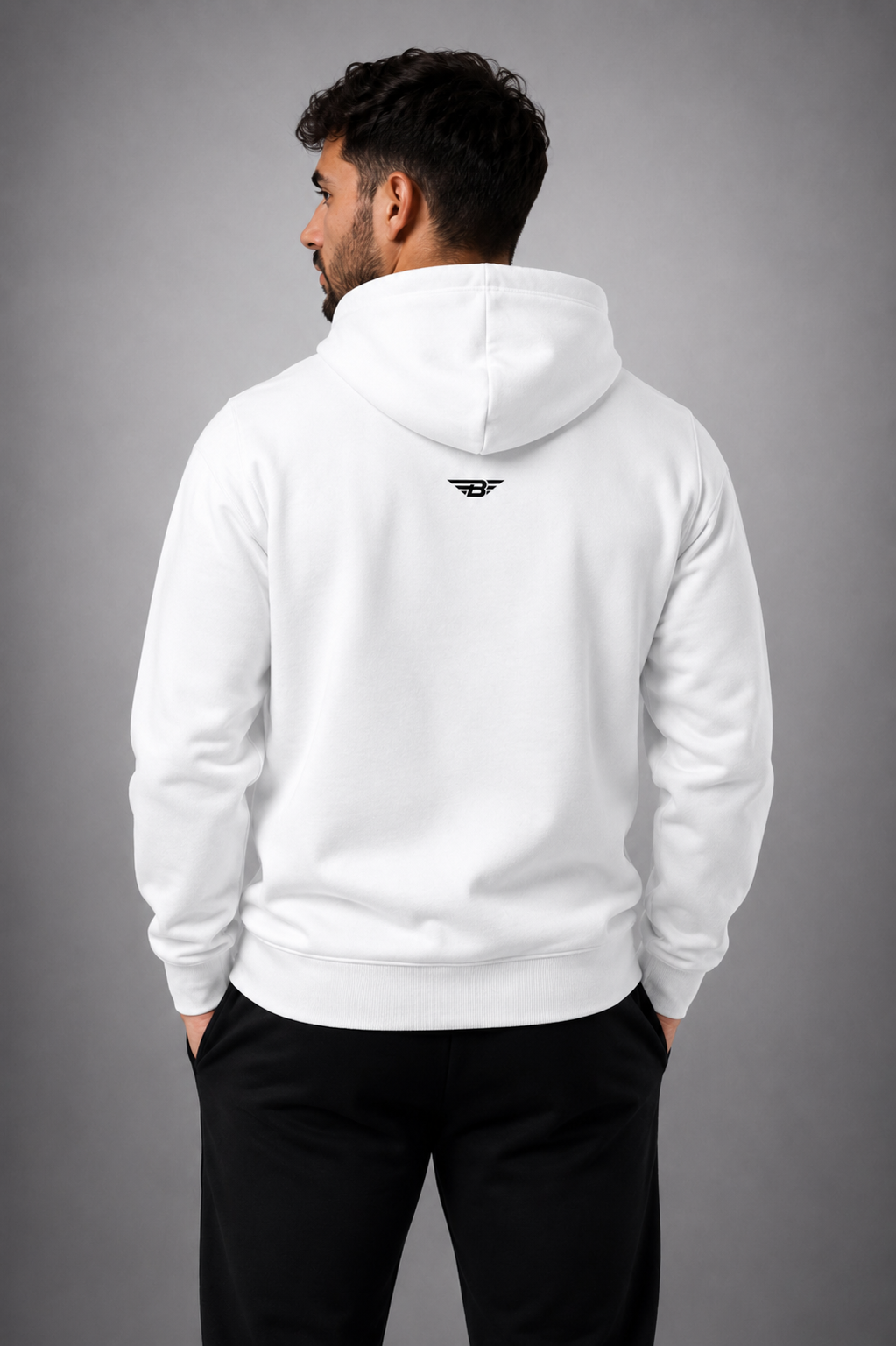 SUDADERA CON CAPUCHA DE FELPA BLANCA ESTILO URBANO | BORN WITH IT BY DESIGN